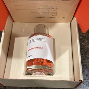 Dossier Ambery Vanilla Fragrance with Clear Bottle